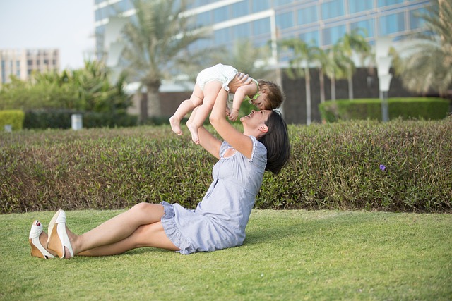 Urlop macierzyński i rodzicielski 2023 – Jak zorganizować czas z dzieckiem i dbać o swoje zdrowie